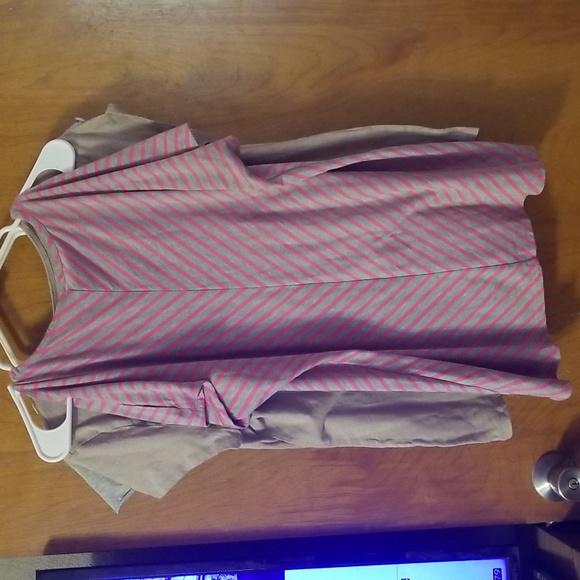 3 Top Bundle: TC12 - Picture 13 of 14